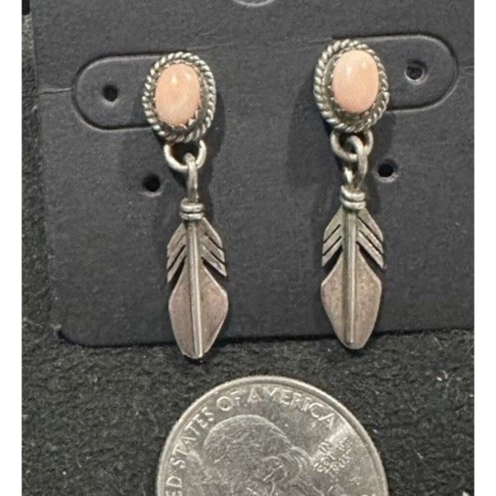 Native American Sterling Silver Spiny Oyster Cabochon Feathers Earrings